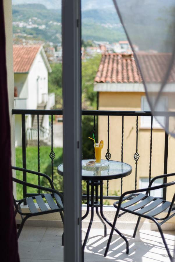 Apartments Sunrise Херцег Нови Екстериор снимка