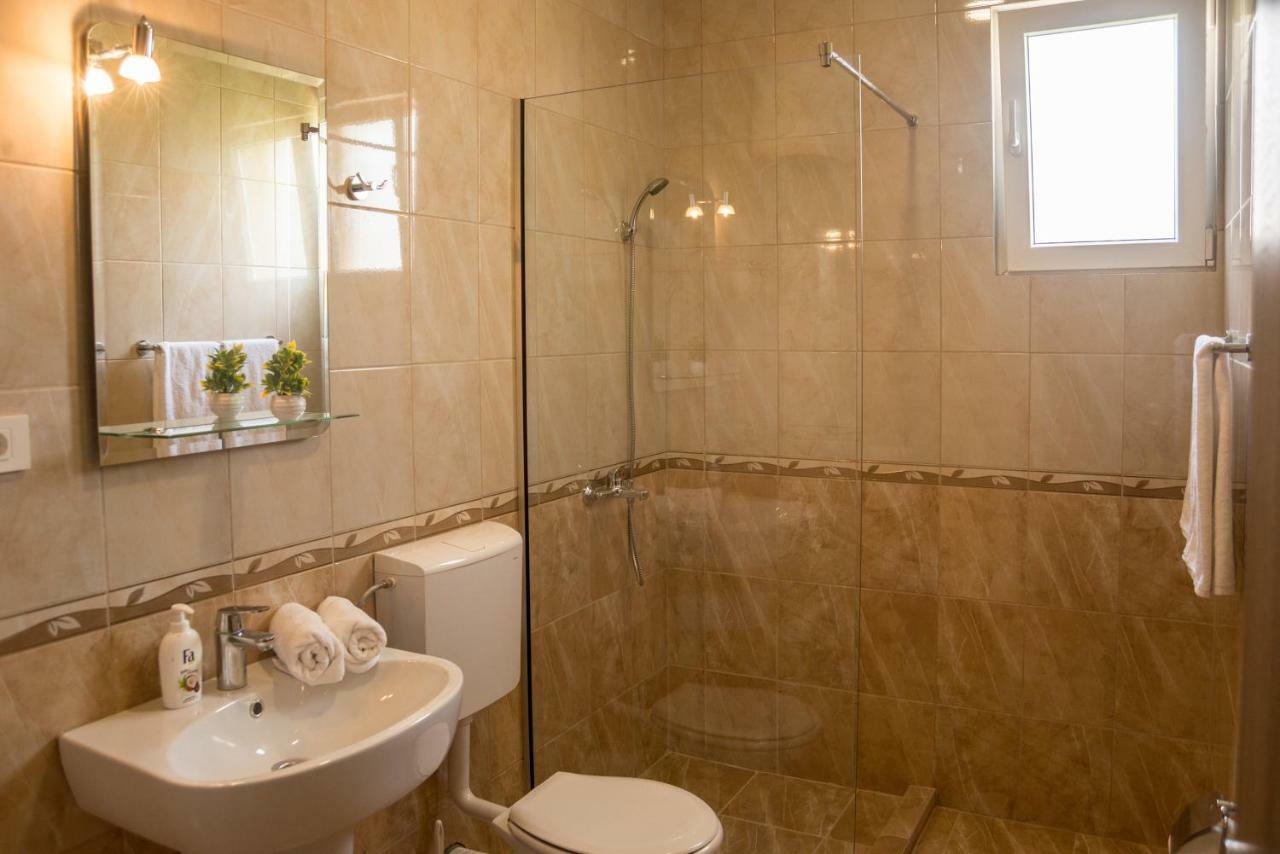 Apartments Sunrise Херцег Нови Екстериор снимка