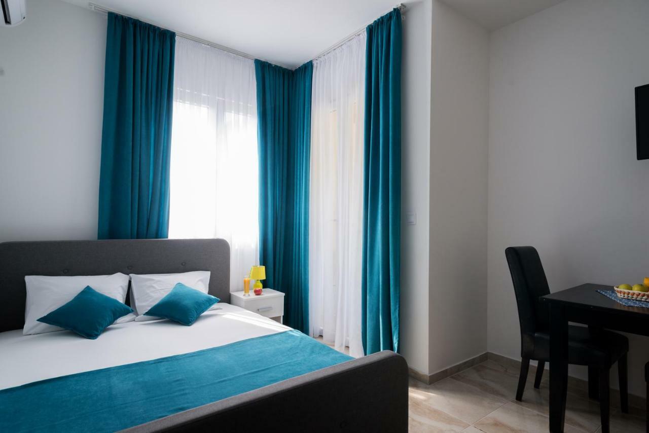 Apartments Sunrise Херцег Нови Екстериор снимка