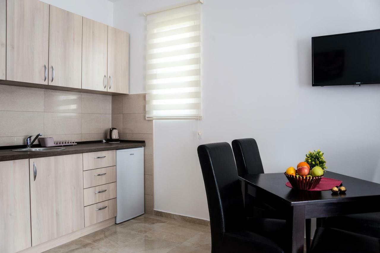 Apartments Sunrise Херцег Нови Екстериор снимка